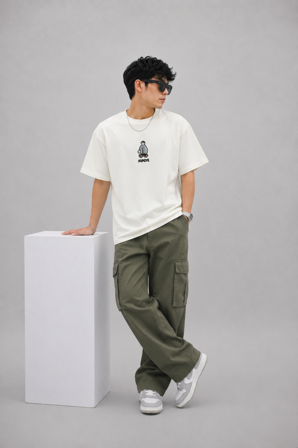 Men's Oversized OFF-WHITE Cartoon Popeye T-Shirt